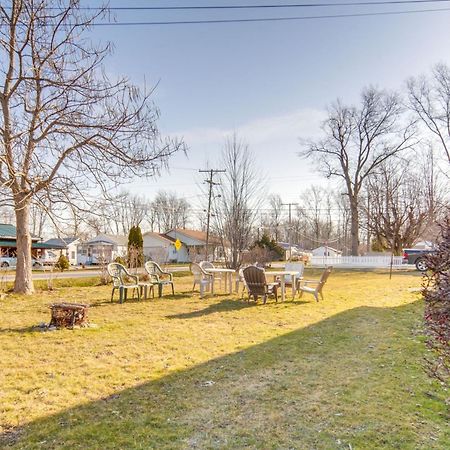 Charming Cottage With Yard Less Than 1 Mi To Lake Erie! Geneva Kültér fotó