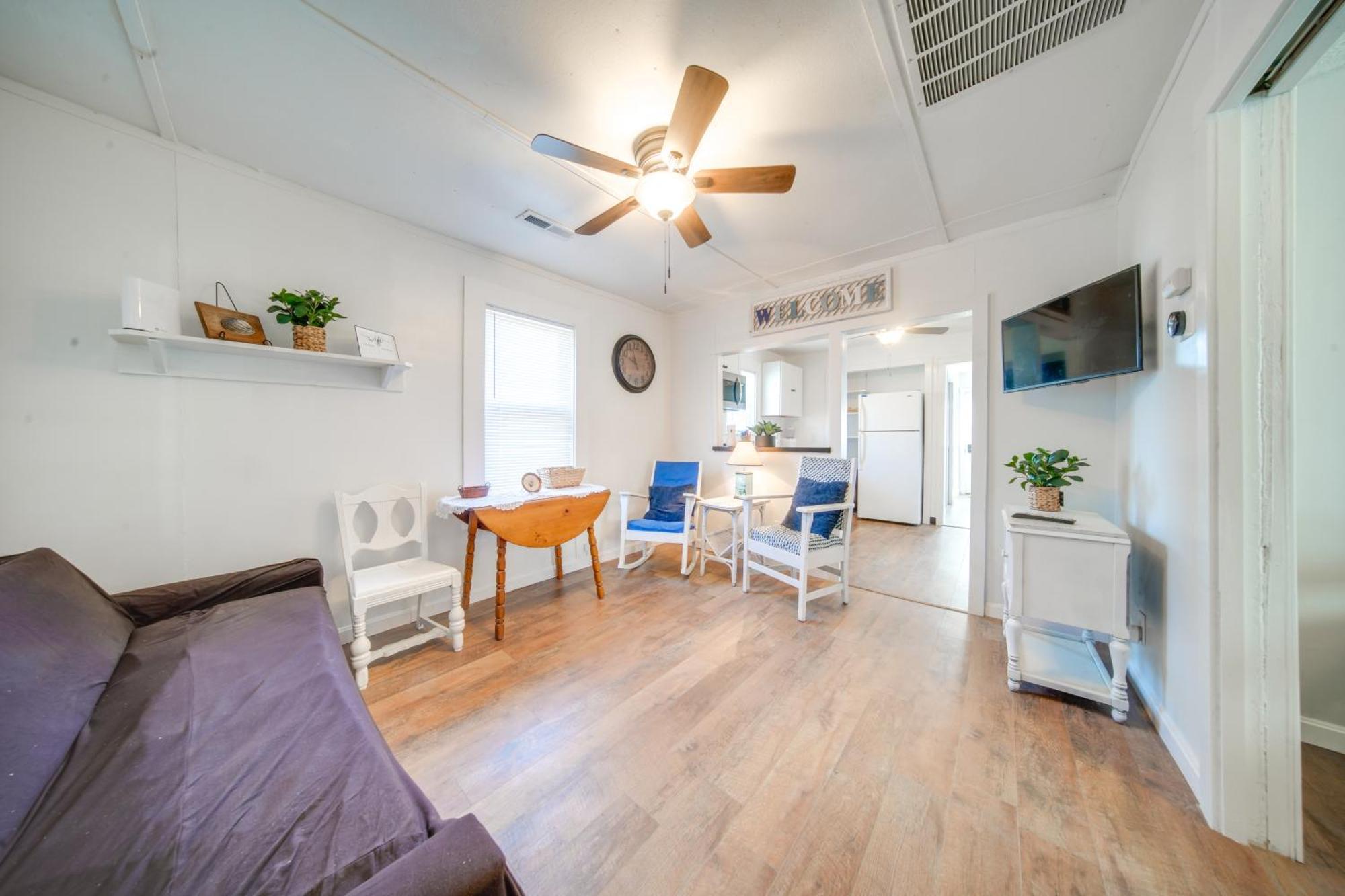 Charming Cottage With Yard Less Than 1 Mi To Lake Erie! Geneva Kültér fotó